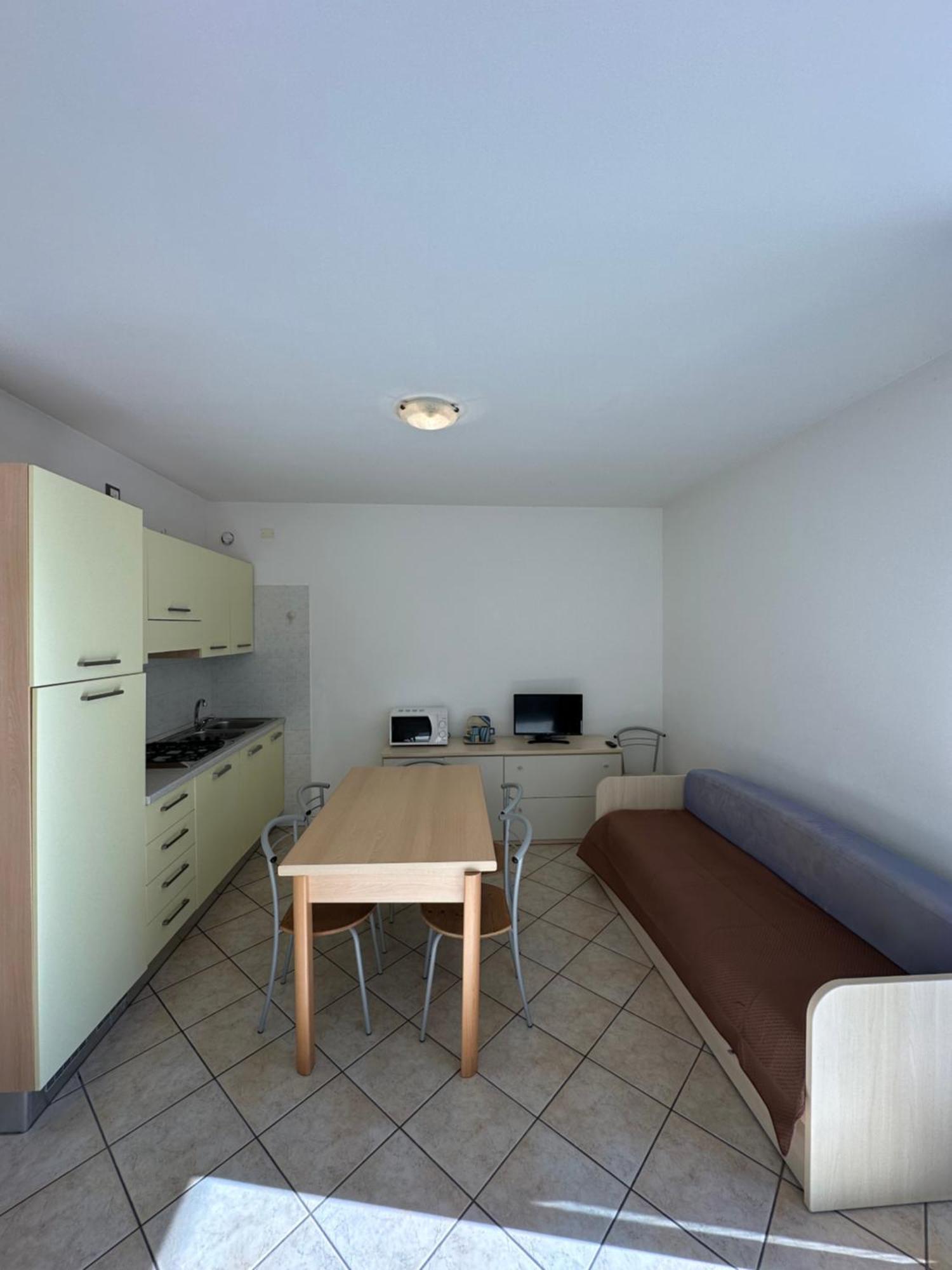 Residence Stefania - Agenzia Cocal Каорле Экстерьер фото